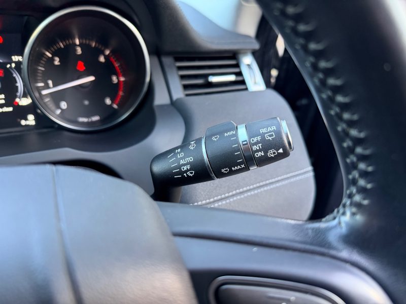 Land Rover Range Rover Evoque 2.0 TD4 SE Tech 5dr 2017 — photo 23 of 67
