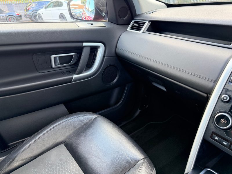 Land Rover Discovery Sport 2.0 TD4 180 SE Tech 5dr Auto 2017 — photo 29 of 102