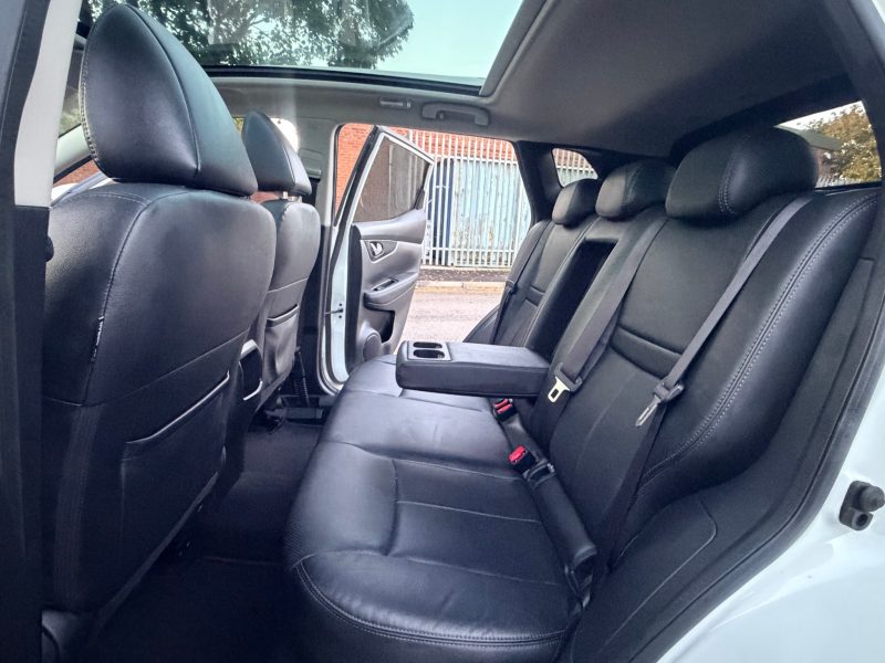 Nissan Qashqai 1.2 DiG-T Tekna [Non-Panoramic] 5dr 2017 — photo 24 of 91