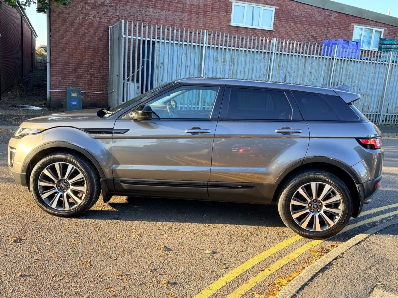 Land Rover Range Rover Evoque 2.0 TD4 SE Tech 5dr 2017 — photo 6 of 67