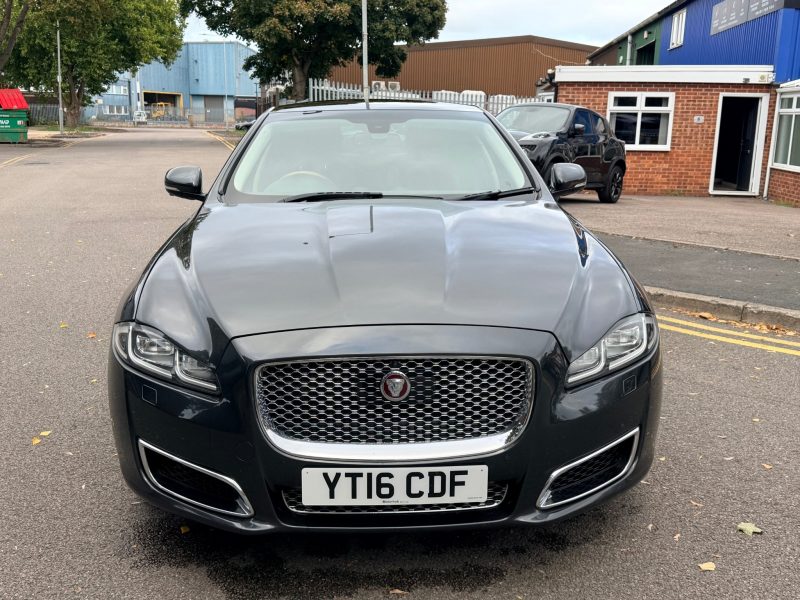 Jaguar XJ 3.0d V6 Autobiography 4dr Auto [LWB] 2016 — photo 5 of 108