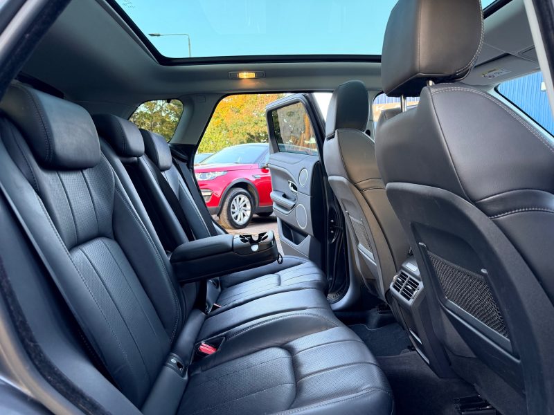 Land Rover Range Rover Evoque 2.0 TD4 SE Tech 5dr 2017 — photo 42 of 67