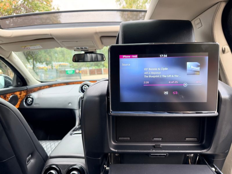 Jaguar XJ 3.0d V6 Autobiography 4dr Auto [LWB] 2016 — photo 63 of 108