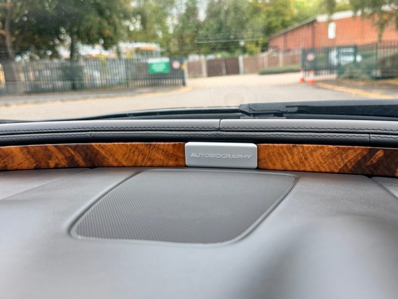 Jaguar XJ 3.0d V6 Autobiography 4dr Auto [LWB] 2016 — photo 104 of 108