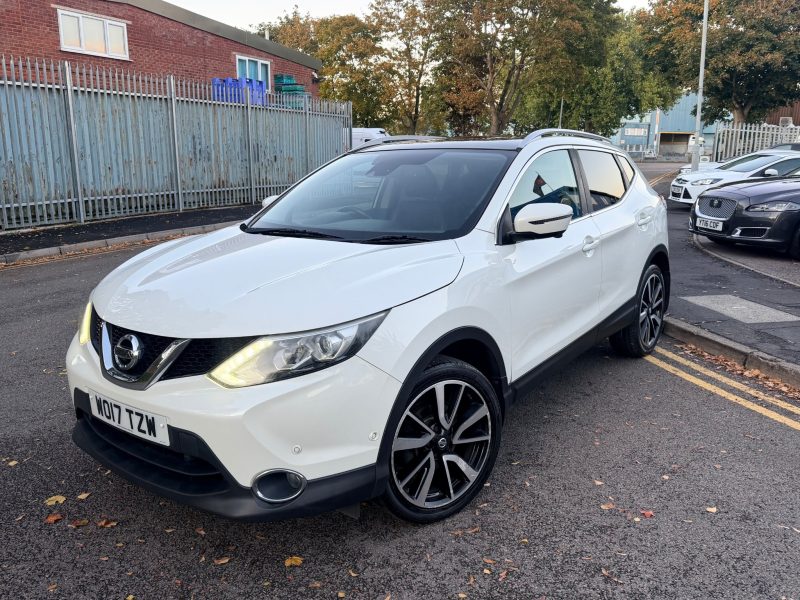 Nissan Qashqai 1.2 DiG-T Tekna [Non-Panoramic] 5dr 2017 — photo 2 of 91