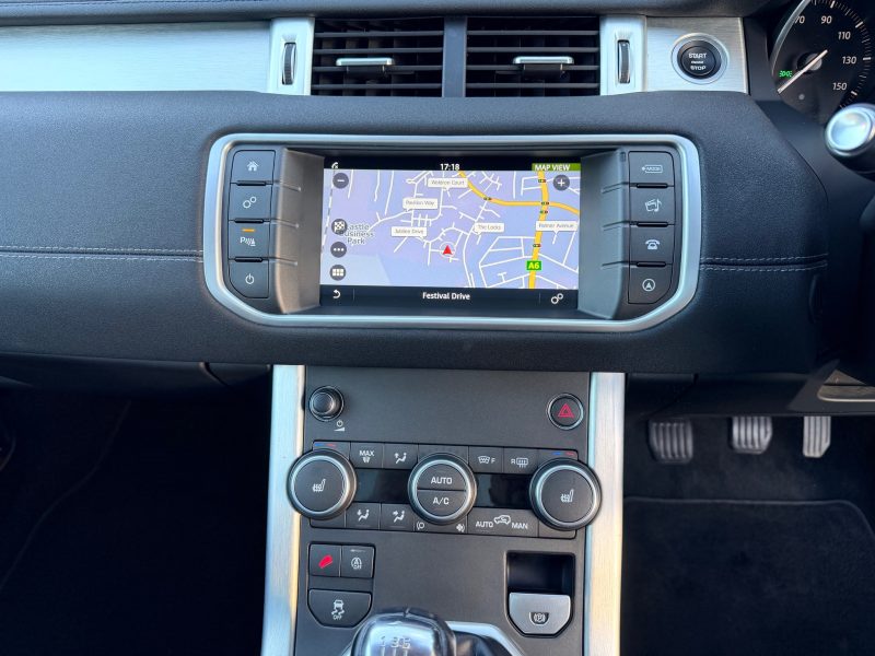 Land Rover Range Rover Evoque 2.0 TD4 SE Tech 5dr 2017 — photo 18 of 67