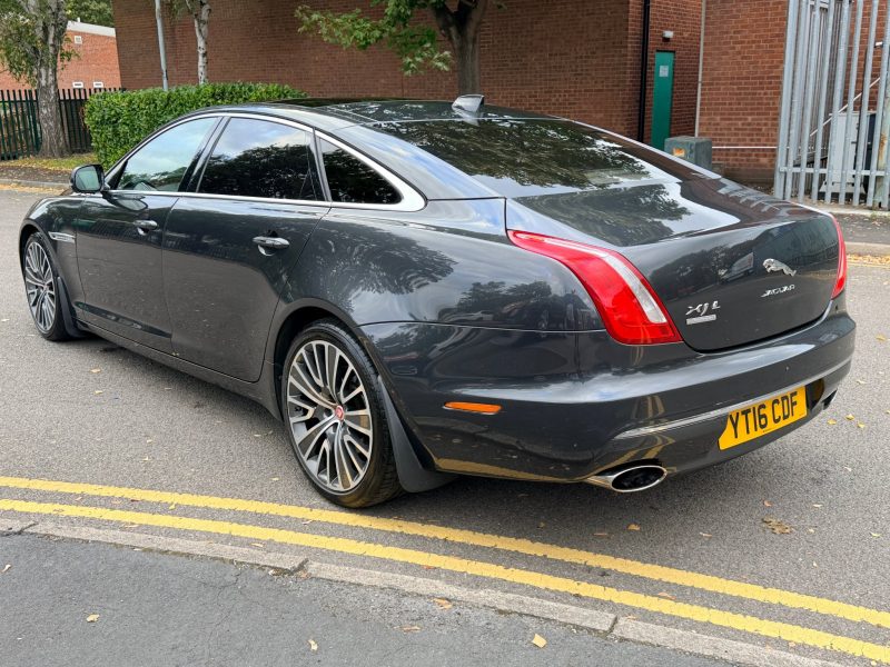 Jaguar XJ 3.0d V6 Autobiography 4dr Auto [LWB] 2016 — photo 14 of 108