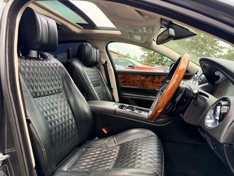 Jaguar XJ 3.0d V6 Autobiography 4dr Auto [LWB] 2016 — photo 29 of 108