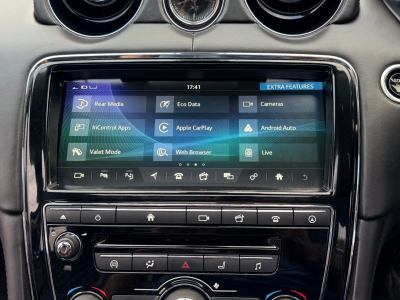 Jaguar XJ 3.0d V6 Autobiography 4dr Auto [LWB] 2016 — photo 100 of 108