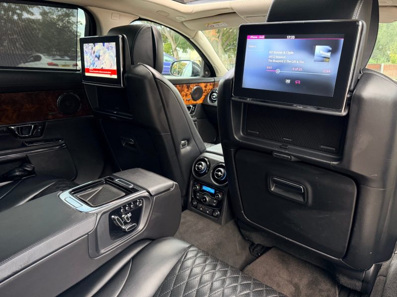 Jaguar XJ 3.0d V6 Autobiography 4dr Auto [LWB] 2016 — photo 49 of 108